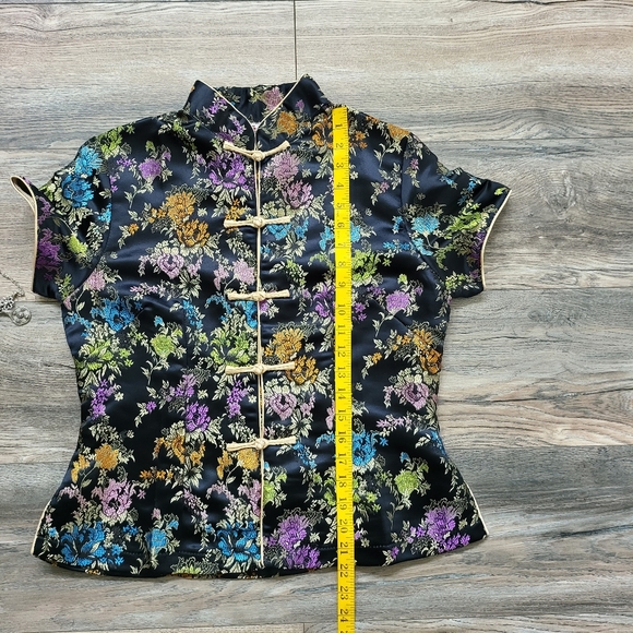 Eastern Collection Top - Picture 11 of 12